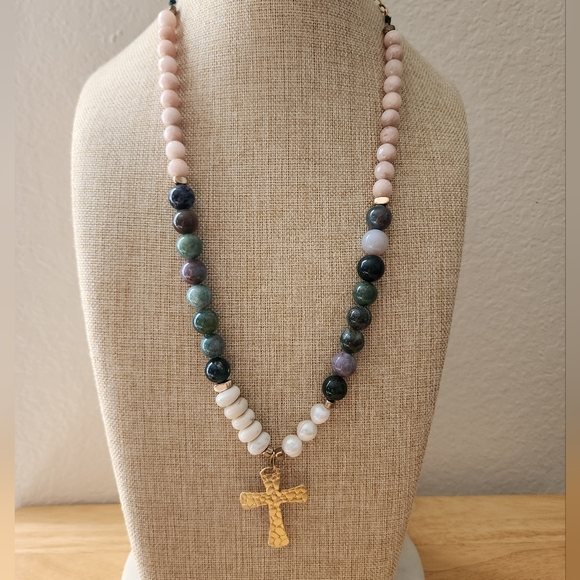 Elegant Multicolor Beaded Necklace and Earring Set - Picture 3 of 10